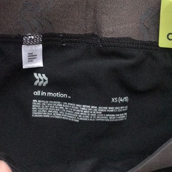 2/$25 Fitted Tights for Cold Weather Size XS 4/5 for Boy or Girl - Picture 3 of 7